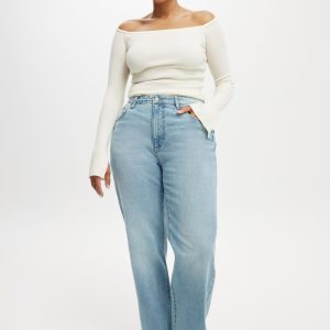 Curvy Stretch Straight Jean