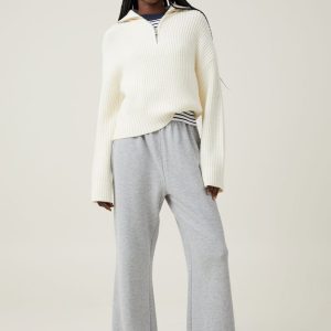 Lightweight Straight Sweatpant