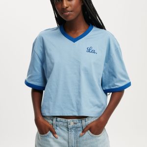 V Neck Boxy Crop Graphic Tee