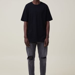 Relaxed Tapered Jean