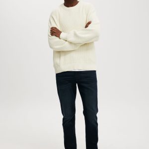 Relaxed Tapered Jean