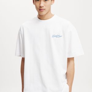 Box Fit Graphic T-Shirt