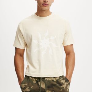 Cropped Fit Graphic T-Shirt