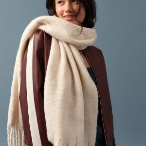 Phoebe Brushed Tassel Scarf