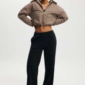 Plush Essential Straight Leg Sweatpant