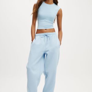 Plush Essential Barrel Sweatpant