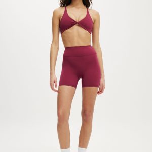 Ultra Luxe Invisible Scrunch Shortie Short